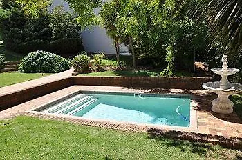 Bell Rosen Guest House Bellville